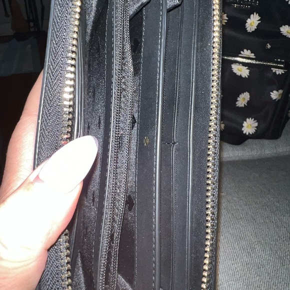 Kate spade ♠️ medium back pack and wallet duo. - Picture 8 of 8